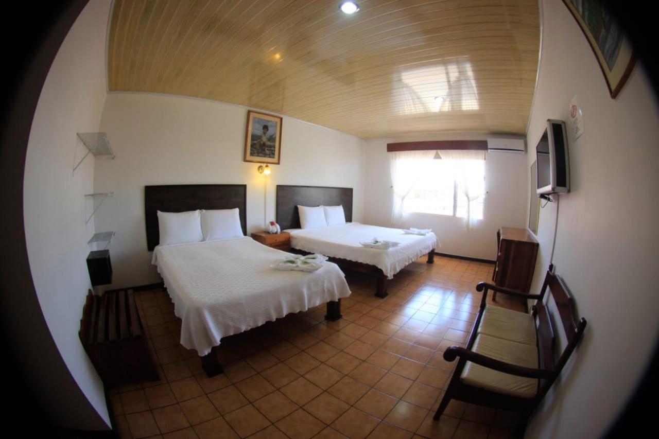 Hotel Yadran Beach Resort Puntarenas Buitenkant foto